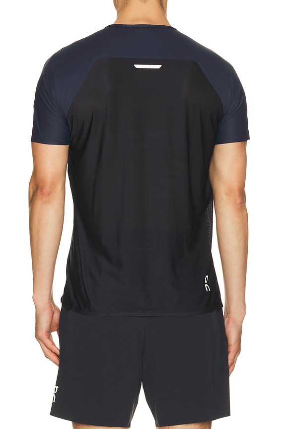 view 2 of 4 PERFORMANCE 티셔츠 in Navy & Black