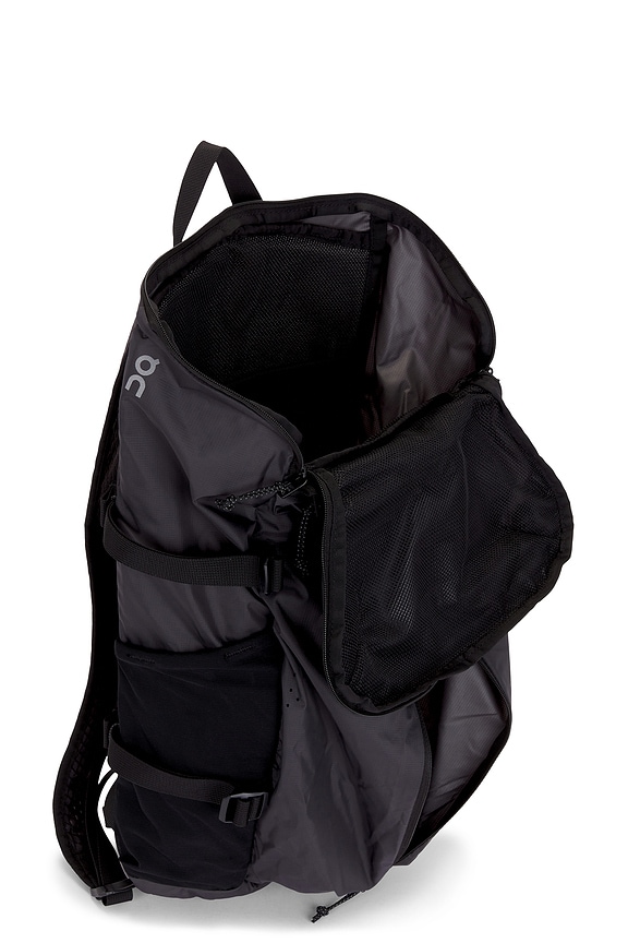 バッグ ON Speed Pack 18L Lite Magnet On Speed Pack 18L Lite in Magnet | REVOLVE