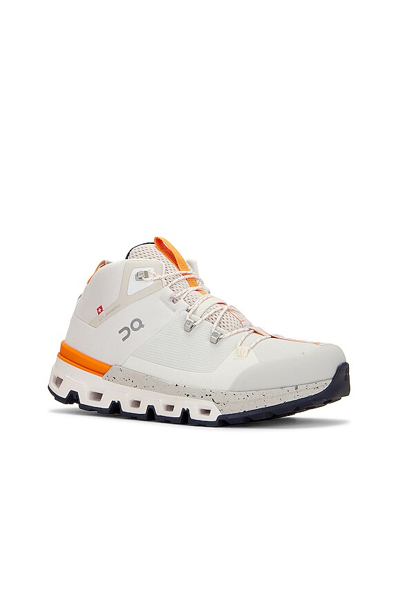 view 2 of 5 ZAPATILLA DEPORTIVA CLOUDTRAX in Frost & White