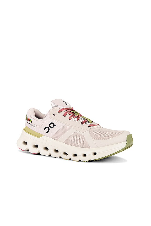 view 2 of 7 x Walkgood LA Cloudrunner 2 in Sand & Flax