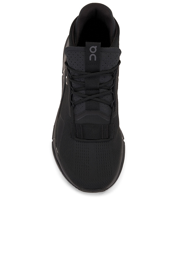 On Cloudnova 2 in All Black | REVOLVE