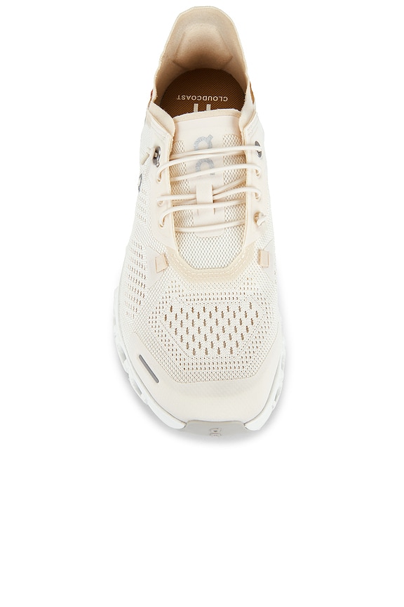 On Cloud 6 Coast Sneaker in Gardenia & Sphinx | REVOLVE