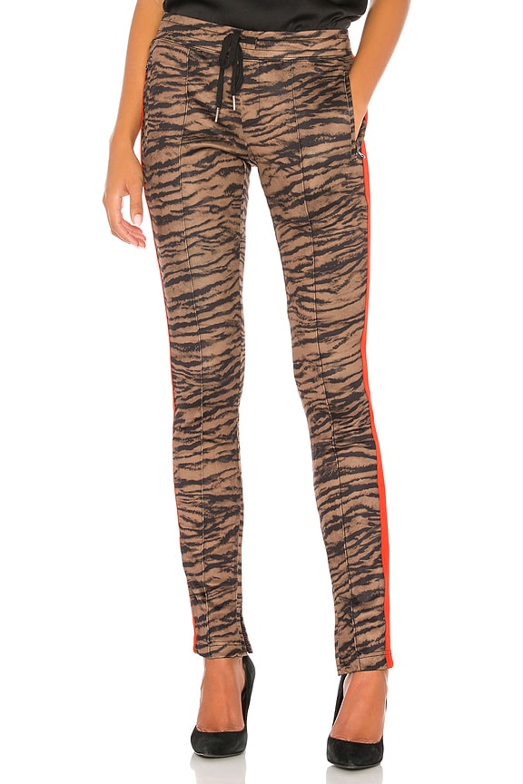 view 2 of 5 PANTALÓN DEPORTIVO TIGER in Natural