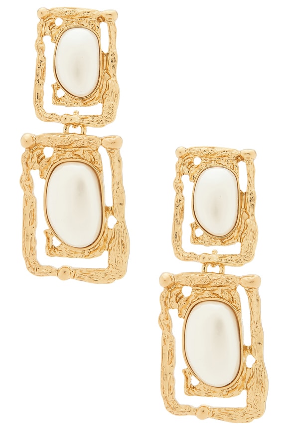 view 1 of 2 PENDIENTES LARGOS OCEAN in Gold & Pearl