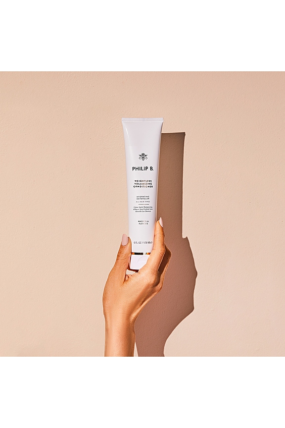 view 2 of 3 WEIGHTLESS VOLUMIZING CONDITIONER 컨디셔너 in 