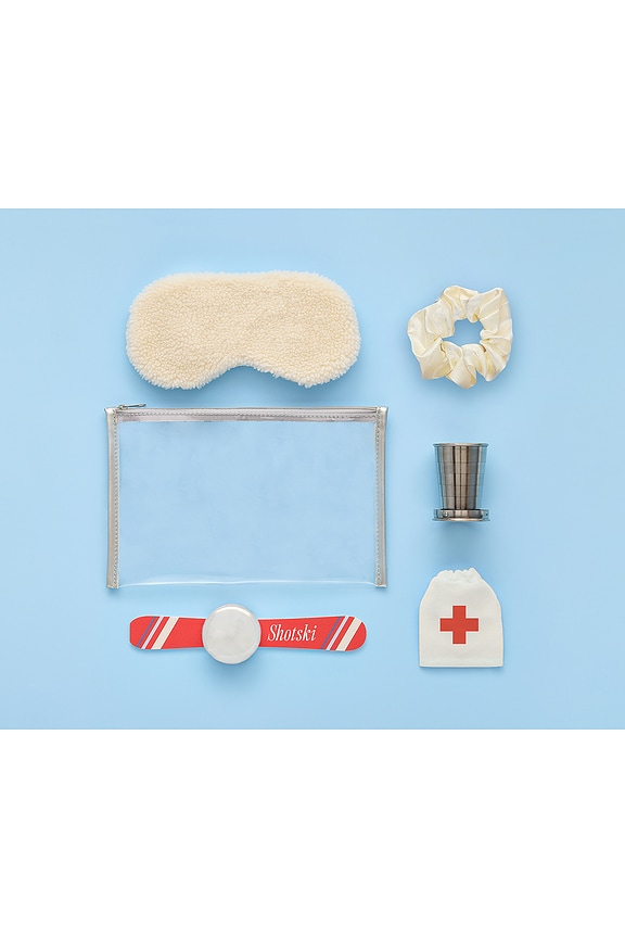 view 2 of 3 Apres Ski Set in 