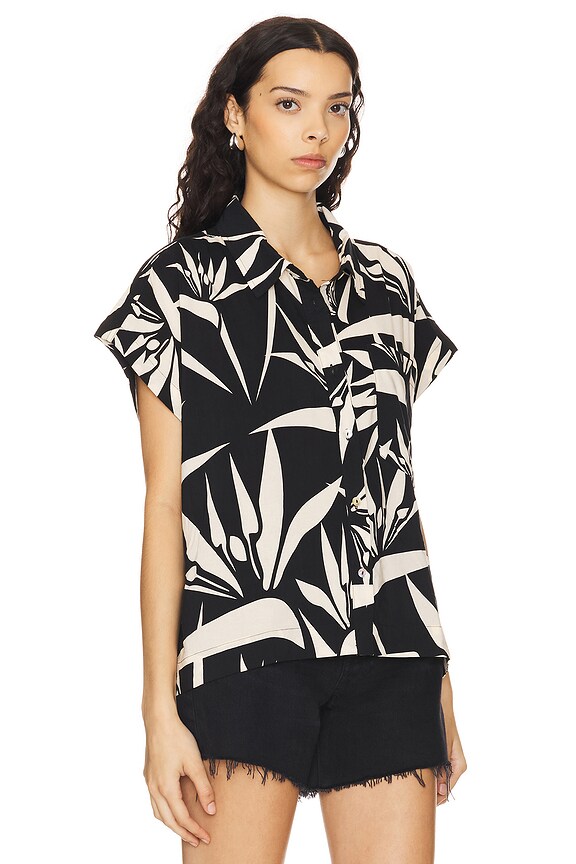 view 2 of 4 LARA 탑 in Bird Of Paradise