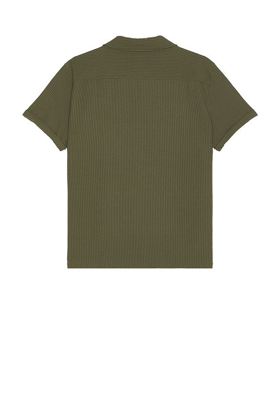view 2 of 4 AMALFI ボタンダウンキャンプシャツ in Olive Seersucker