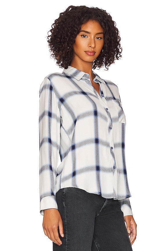 view 2 of 4 HUNTER 탑 in White Glacier Navy