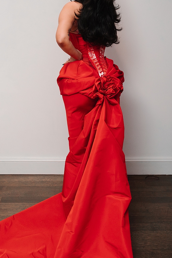 view 2 of 3 CORSET ガウン in Red