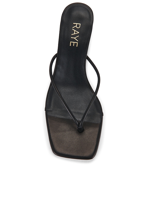 Livy Wedge