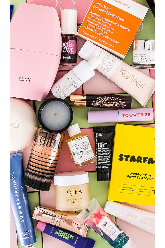REVOLVE Beauty 2023 Advent Calendar REVOLVE