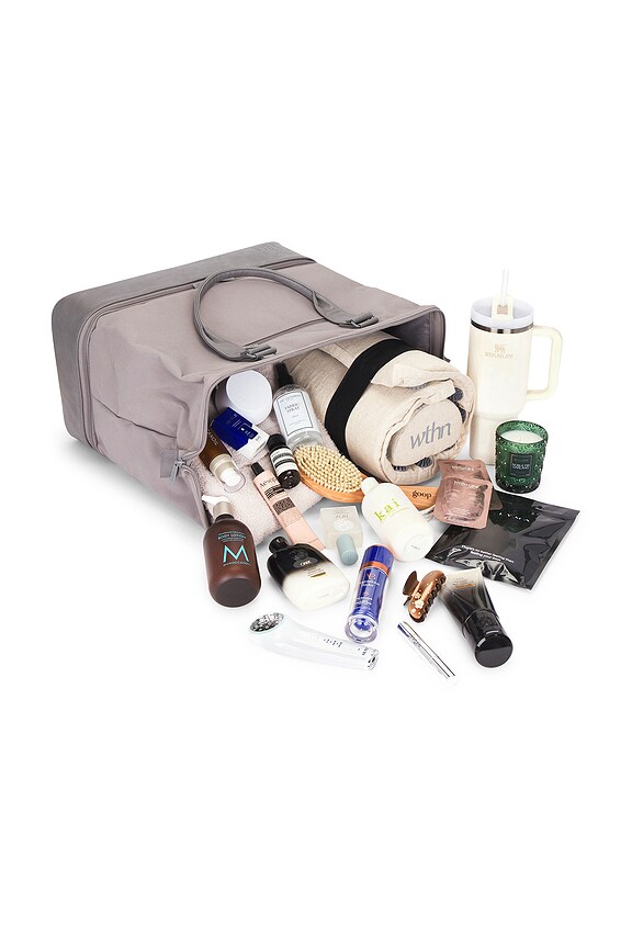 view 2 of 3 SAC DE BEAUTÉ in 