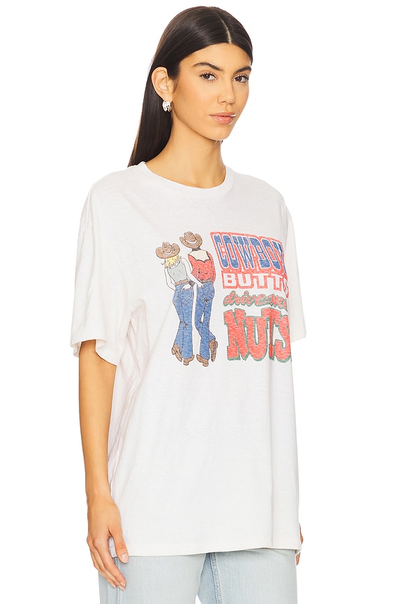 view 2 of 4 T-SHIRT COWBOY BUTTS in Vintage White