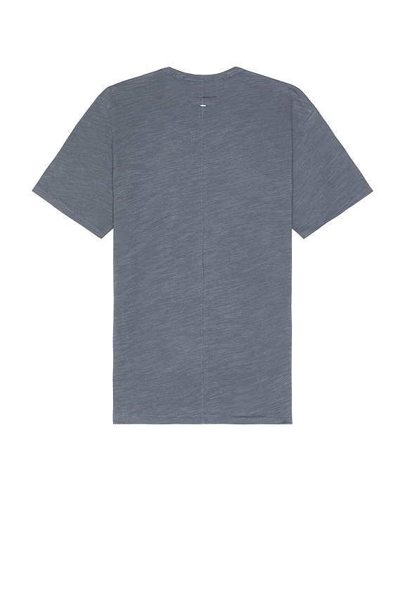 view 2 of 3 Tシャツ in Ombre