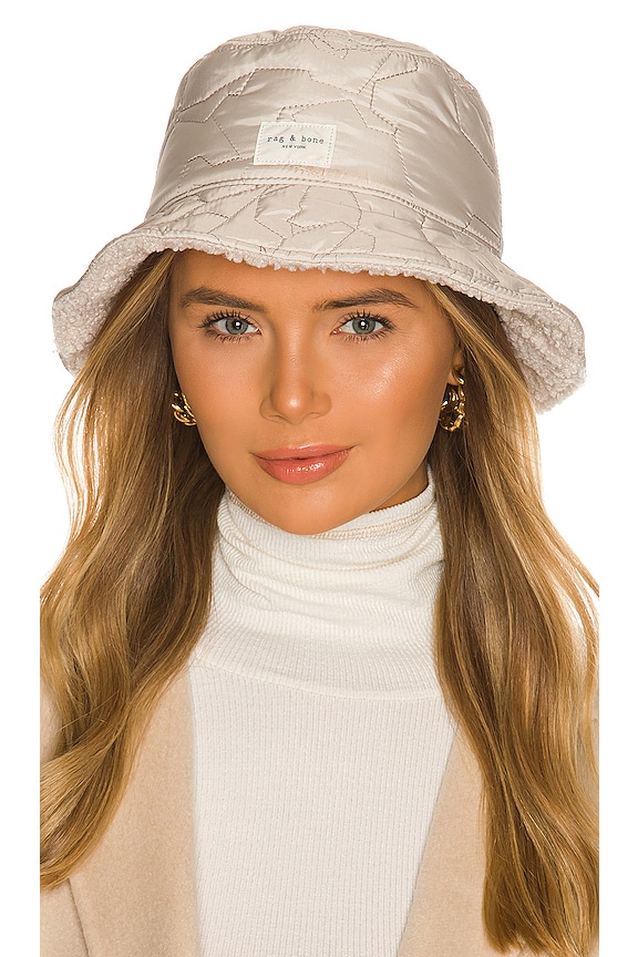 Rag & Bone Addison Reversible Bucket Hat in Antique White Sherpa | REVOLVE