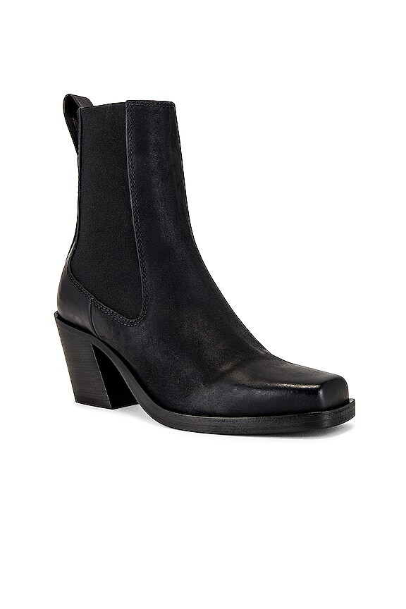 view 2 of 5 AXIS 부츠 in Black