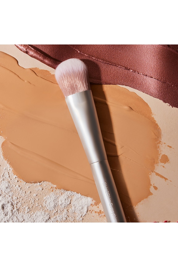 view 2 of 3 PINCEAU À MAQUILLAGE SKIN2SKIN EVERYTHING BRUSH in 