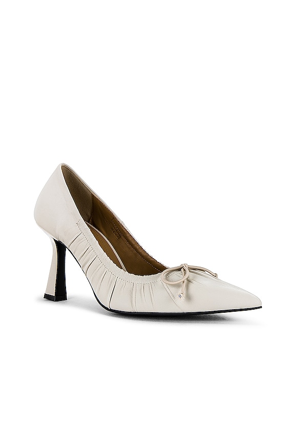 view 2 of 5 RUSHY 펌프 in Ivory