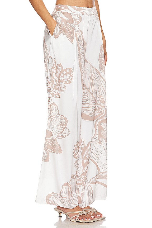 view 2 of 4 パンツ in Light Brown & White