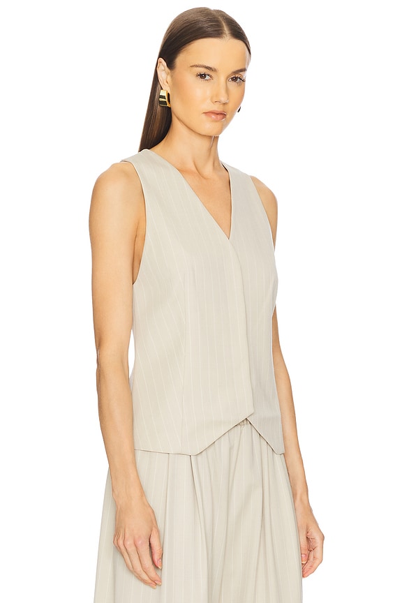 view 2 of 5 GILET in Latte