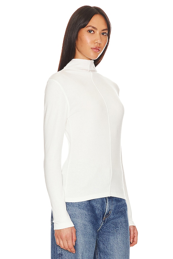 view 2 of 4 ТОП С ИМИТАЦИЕЙ ВЯЗКИ in White Sand