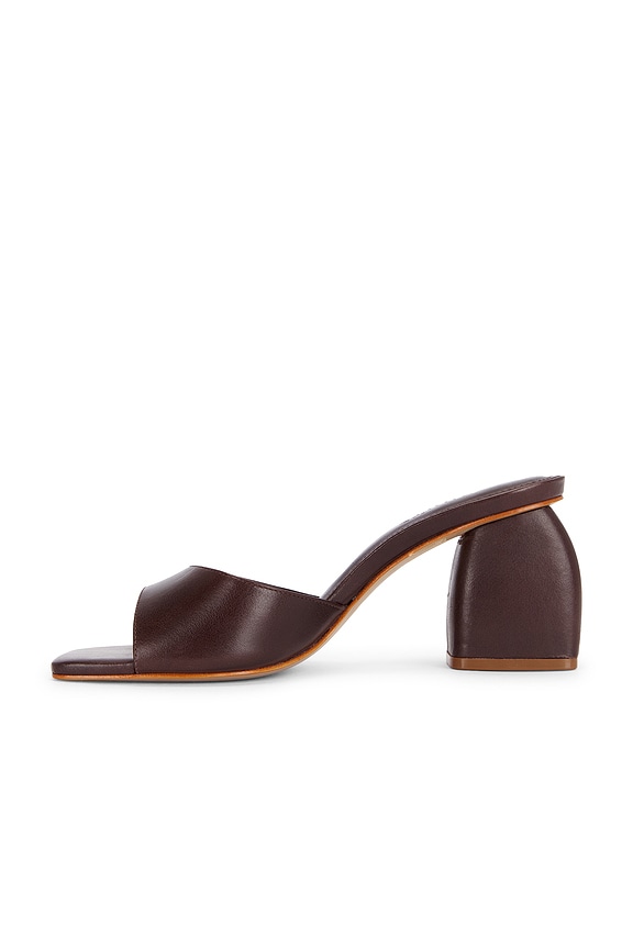 Leena Sandal