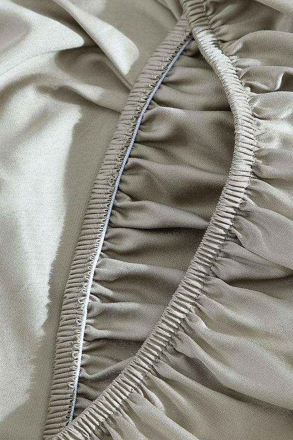 view 2 of 3 Queen Natural Premium Bamboo Fitted Sheet in Boulder
