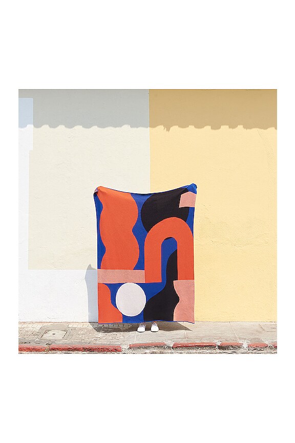 view 2 of 3 BEBO KNIT BLANKET 니트 담요 in 