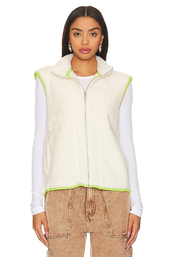 view 2 of 5 CHALECO CON CREMALLERA DE PIEL SINTÉTICA in Cream & Lime