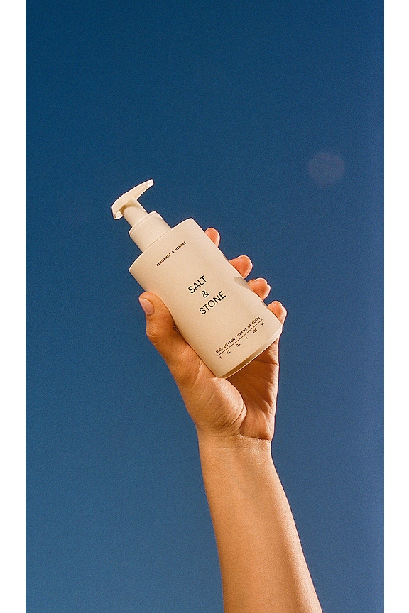 view 2 of 2 LOCIÓN CORPORAL BODY LOTION in 