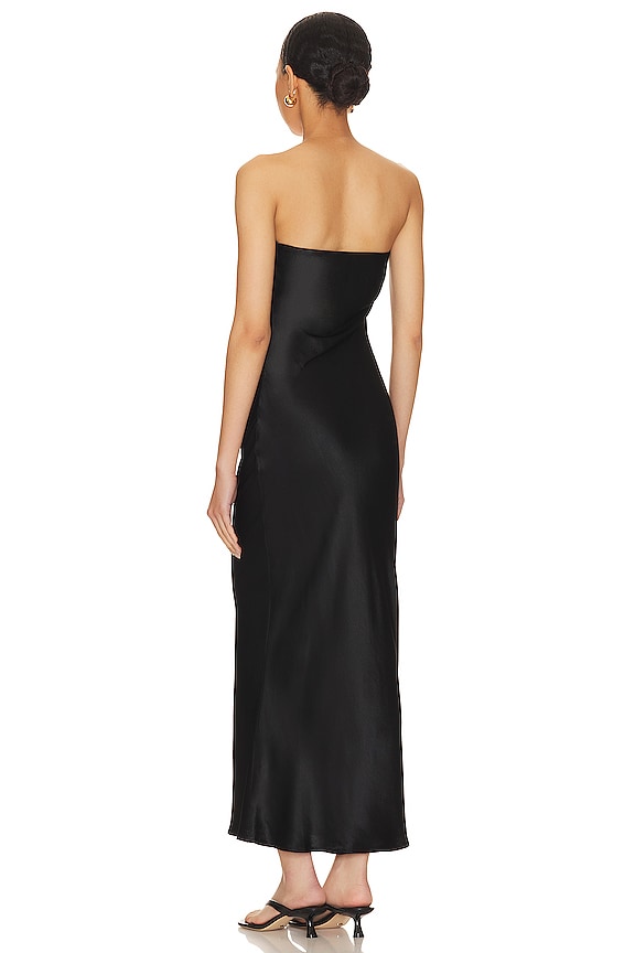 taylor tsitp bridal shower dress Belly's outfits in The Summer I Turned Pretty UK Size:22 feature=Easy Care it features attached flower GABRIELA HEARST | YUNARA