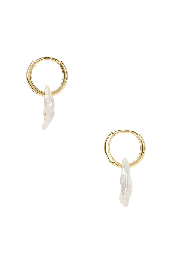 view 2 of 3 СЕРЬГИ GISELLE in Gold & Pearl