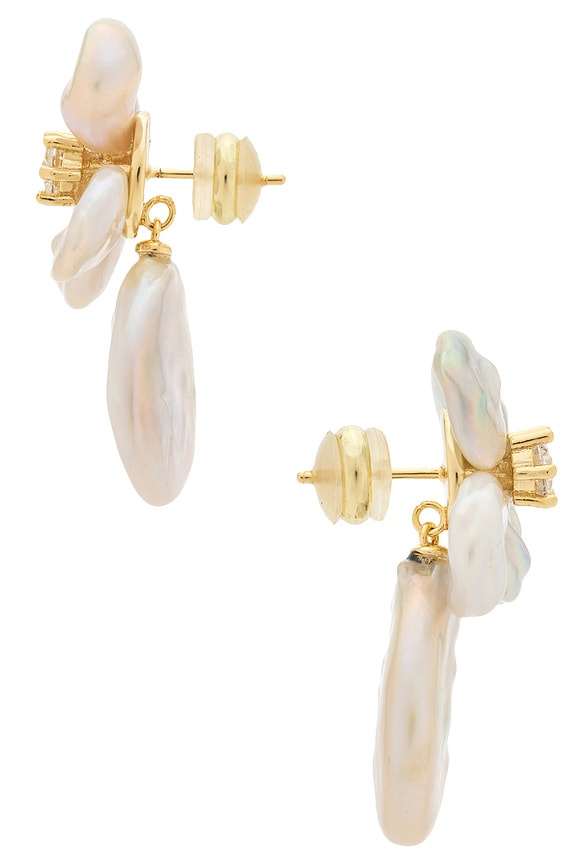 view 2 of 2 BOUCLES D'OREILLES PENDANTES CLEO in Pearl