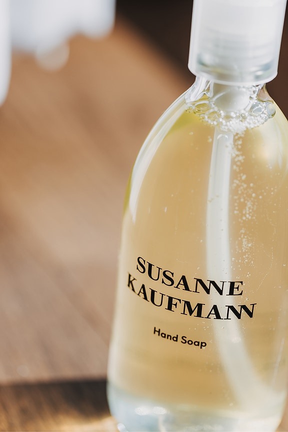 view 2 of 2 SAVON HAND SOAP in 