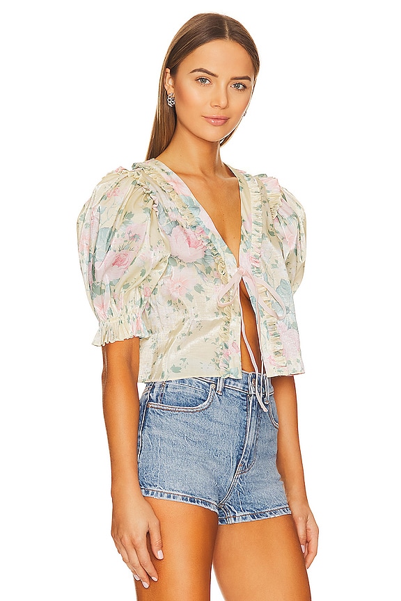 view 2 of 4 PAPER トップ in Fantasy