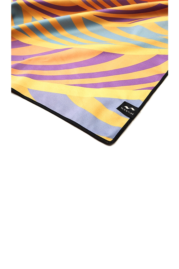 view 2 of 2 TRIPPER 타월 in Multi