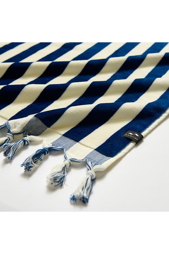 view 2 of 2 TOALLA DE PLAYA CABANA FRINGE PREMIUM WOVEN TOWEL in Deep Pool