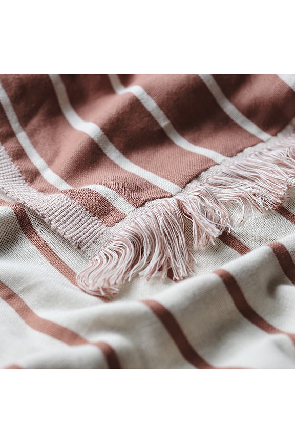 view 2 of 2 KOKO DRIFTWEAVE BLANKET 블랭킷 in Mousse