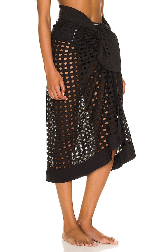 view 2 of 4 The Pareo in Blackout