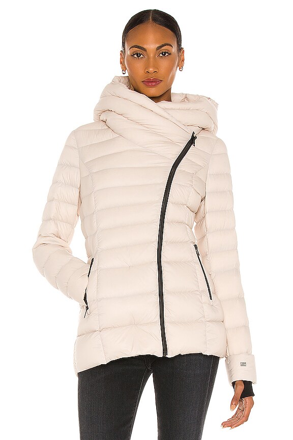 view 2 of 5 PLUMÍFERO JACINDA in Sandstone