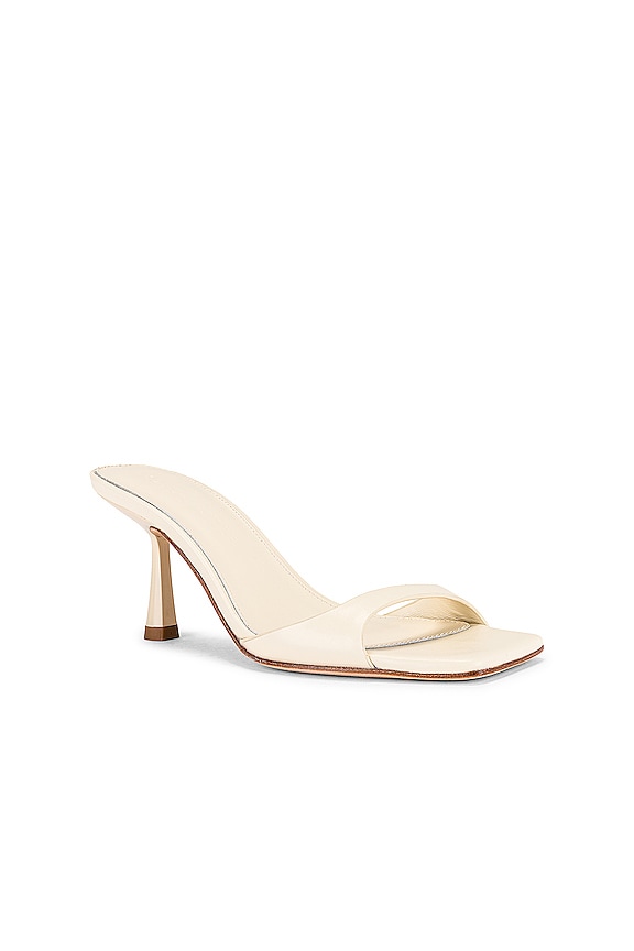 view 2 of 5 BIJOU ヒール in Bone White