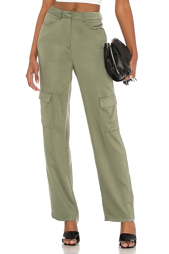 superdown Mae Cargo Pant in Olive | REVOLVE