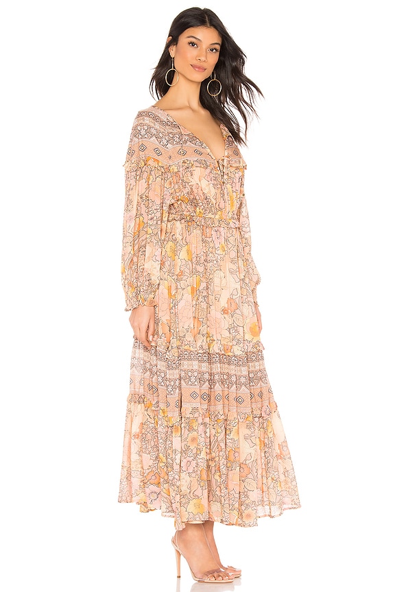 view 2 of 3 AMETHYST ガウン in Blush