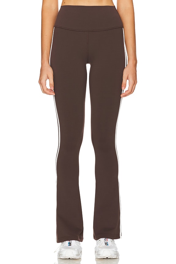 view 2 of 6 RAQUEL ハイウエストサプレックスフレアレギンス in Dark Chocolate & White