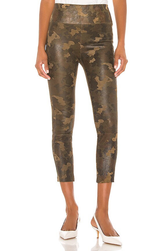 view 1 of 4 High Waist 3/4 Legging in Camo