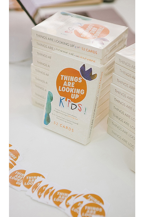 view 2 of 8 BARAJA INFANTIL DE 52 CARTAS THE KID'S OPTIMISM DECK in 