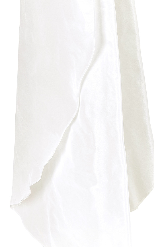 view 2 of 5 Avery Detachable Train in Blanc