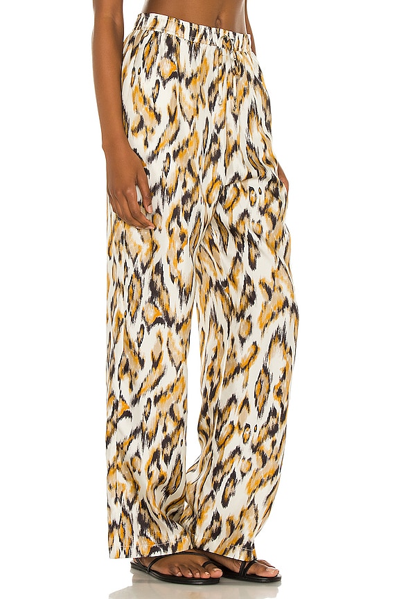 view 2 of 5 팬츠 in Tristan Print