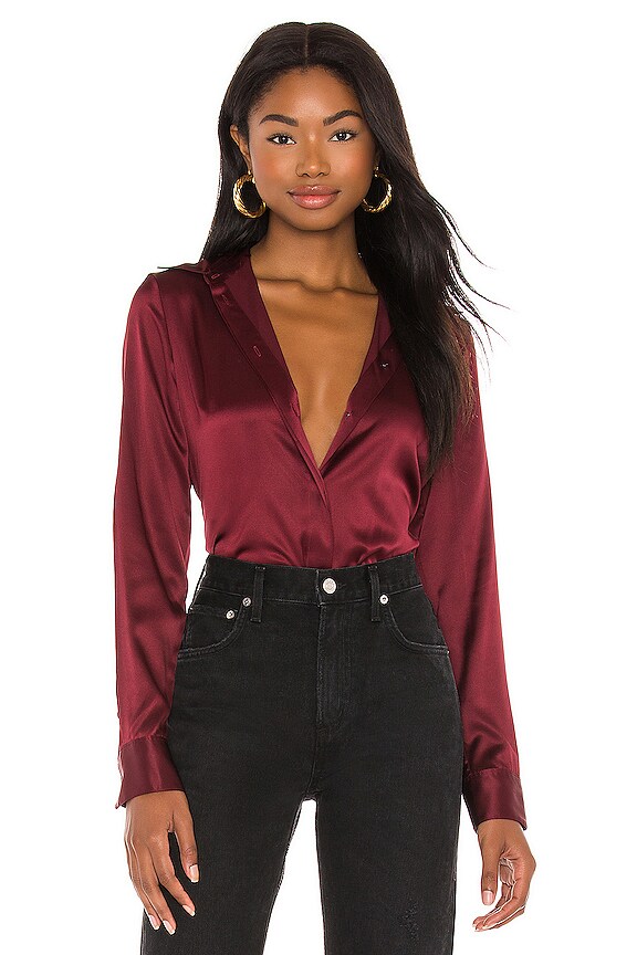 Theory Classic Fitted Shirt in Currant | REVOLVE